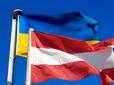 Під час привітання президента Австрії в Україні стався курйоз з шапкою (відео)