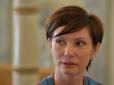 Змія змінила окрас: Скандальна екс-регіоналка вирішила поекспериментувати з іміджем (фото)