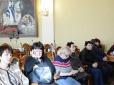 На знак протесту: У Львівській міськраді заступник головного лікаря поліклініки справила нужду у графин Садового (відео 12+)