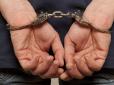 Мусора повертаються: У Дніпрі патрульний вчинив садистські дії щодо рядового затриманого - робив 