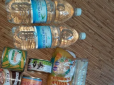 Дві пляшки води і крупа з жуками: У мережі показали 